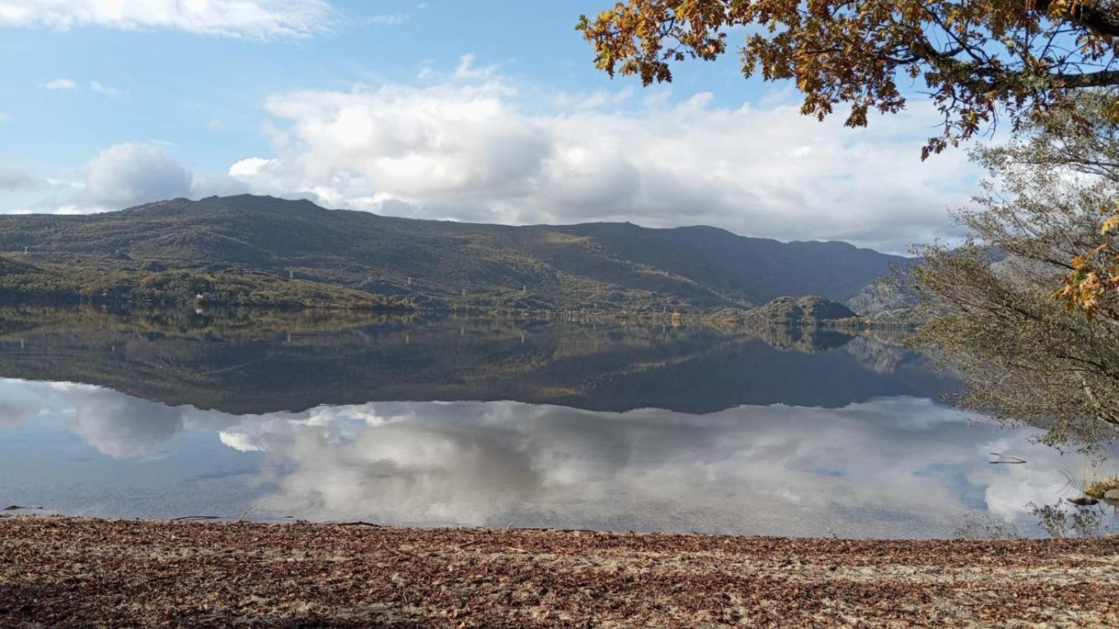 Espejo De Soledades Villa Vigo de Sanabria Exteriör bild